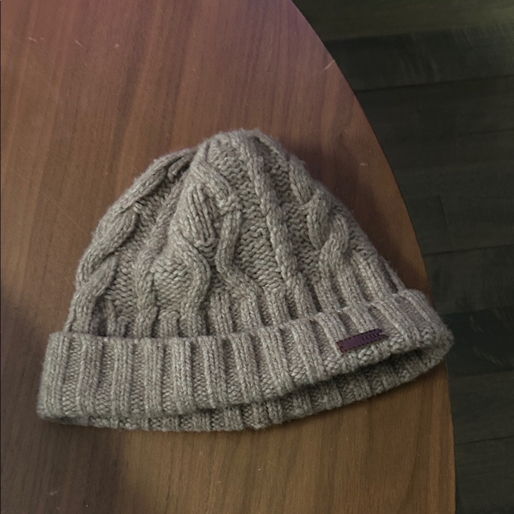 Elle Cozy beige Cable Knit Beanie